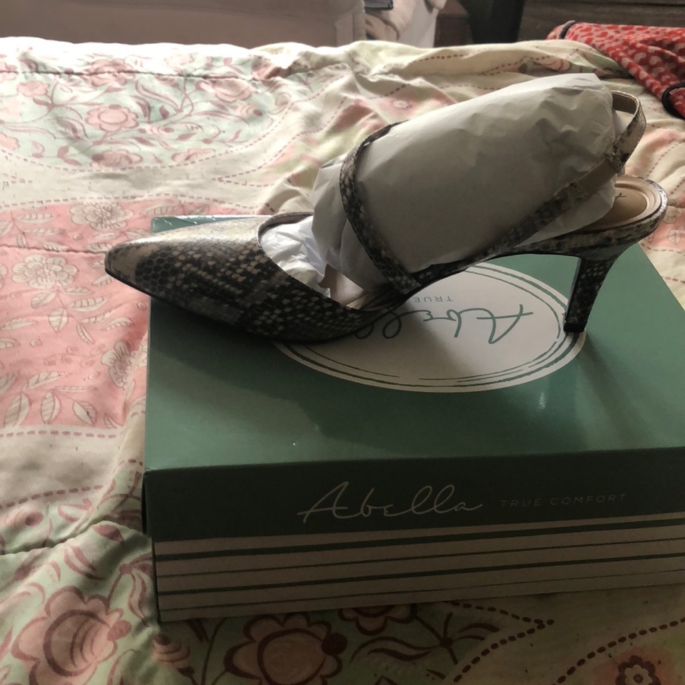 Abella Sapphire Cobra Dress Shoes